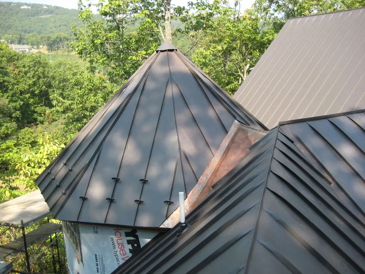 Professional Gutter Cleaning by Craftsman Roofing in Historic Murrieta